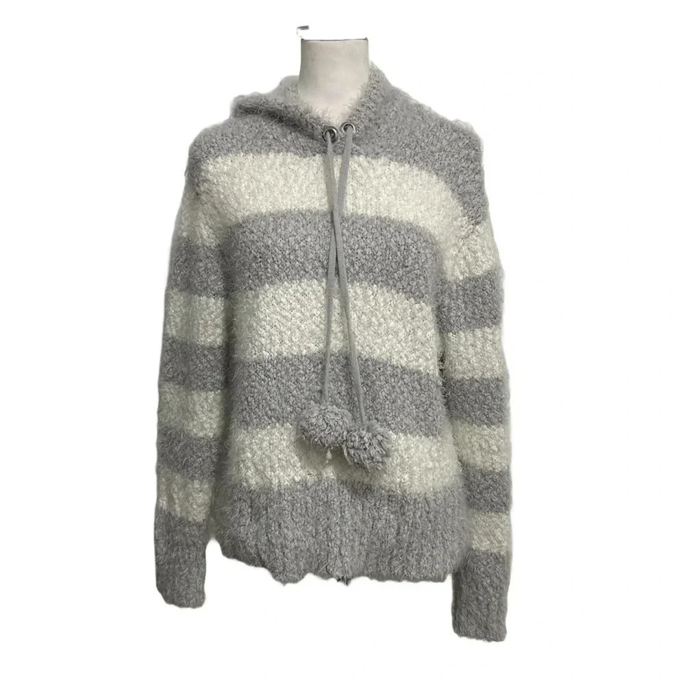 Harper Heritage Pullover Sweater. Gray and white striped. Small. Soft!!